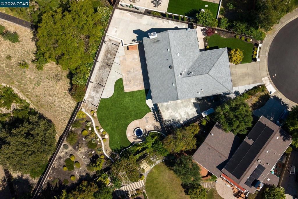 Image 34 of property listing at 11573 Fenwick Court, Dublin, CA 94568