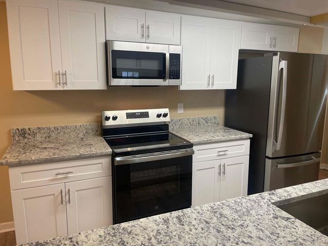 10418 Winding Trail Road, La Porte, TX 77571