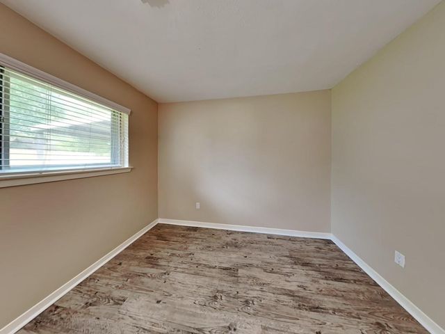 10418 Winding Trail Road, La Porte, TX 77571