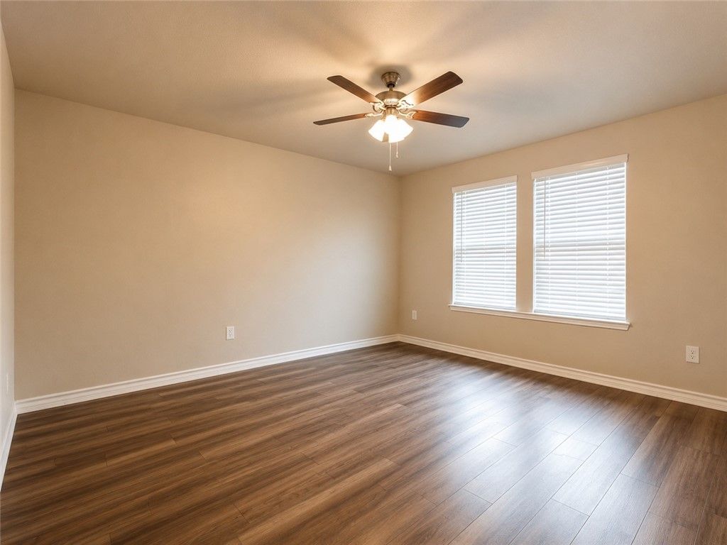 1417 Maverick, Sinton, TX 78387 — photo 5