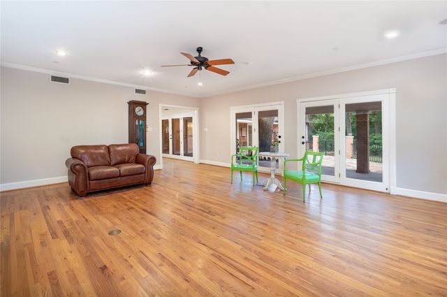 1623 San Rafael Drive, Dallas, TX 75218