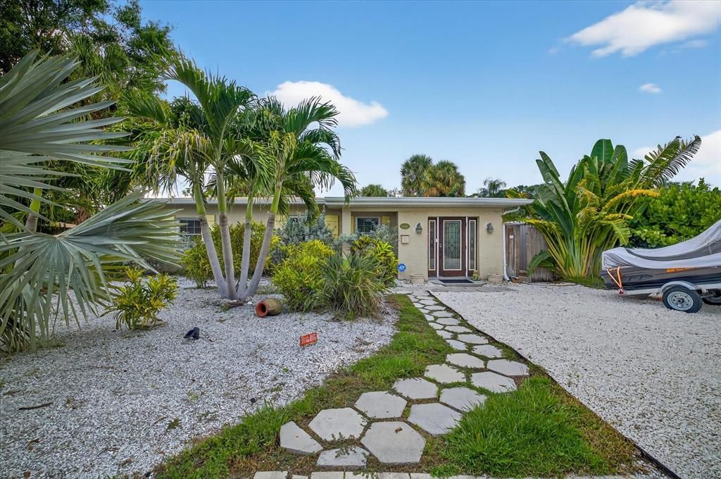 6389 2ND AVENUE N, St Petersburg, FL 33710