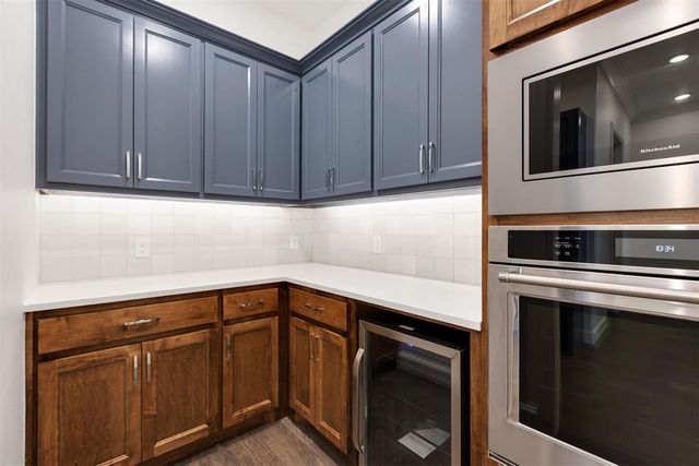 8201 Amber Ridge Drive, Edmond, OK 73034