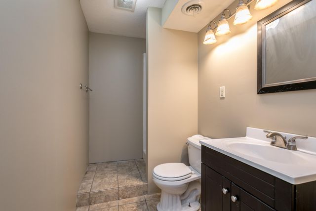 4008 IGUANA DR, Columbia, MO 65202