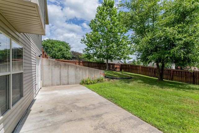 4008 IGUANA DR, Columbia, MO 65202