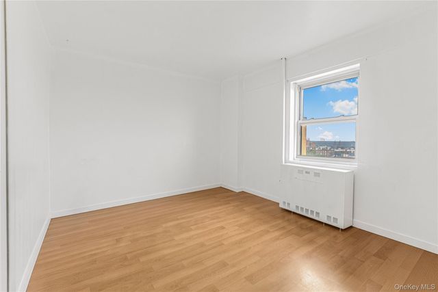 8 Fordham Oval 16B, Bronx, NY 10468