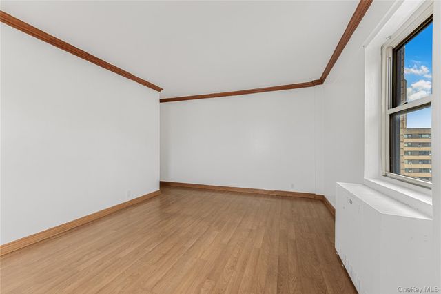 8 Fordham Oval 16B, Bronx, NY 10468