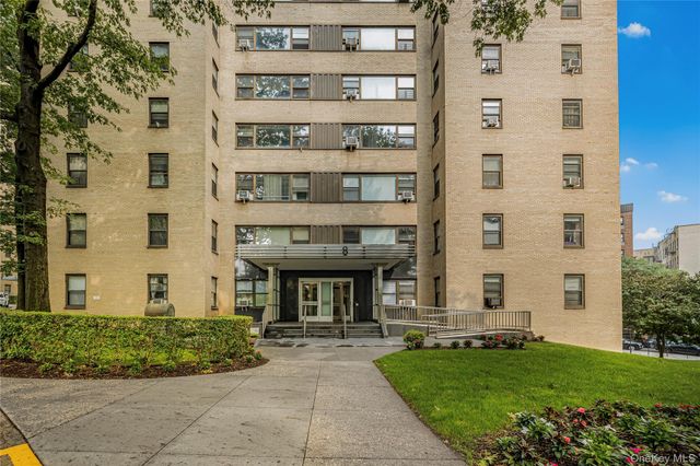 8 Fordham Oval 16B, Bronx, NY 10468