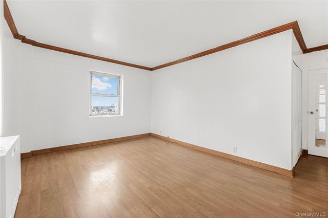 8 Fordham Oval 16B, Bronx, NY 10468