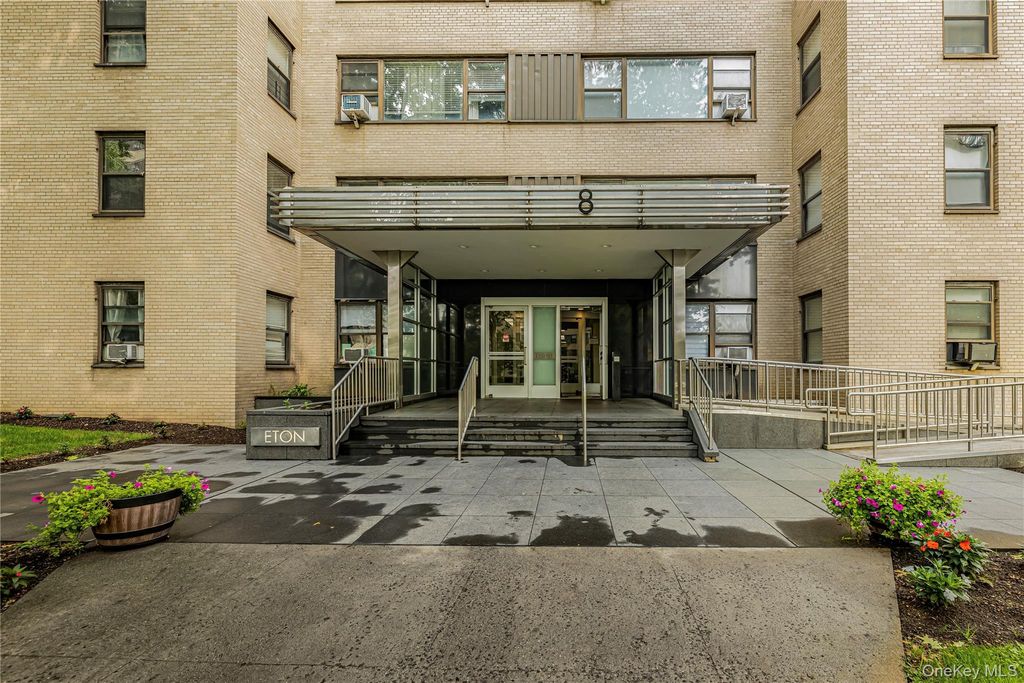 8 Fordham Oval 16B, Bronx, NY 10468 — exterior