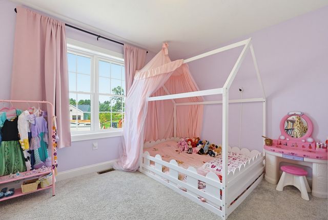 70 Henrietta Way, Taunton, MA 02780