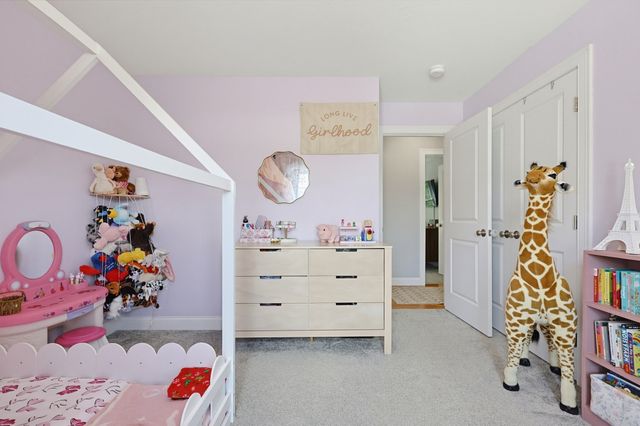 70 Henrietta Way, Taunton, MA 02780