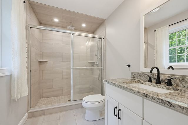 70 Henrietta Way, Taunton, MA 02780