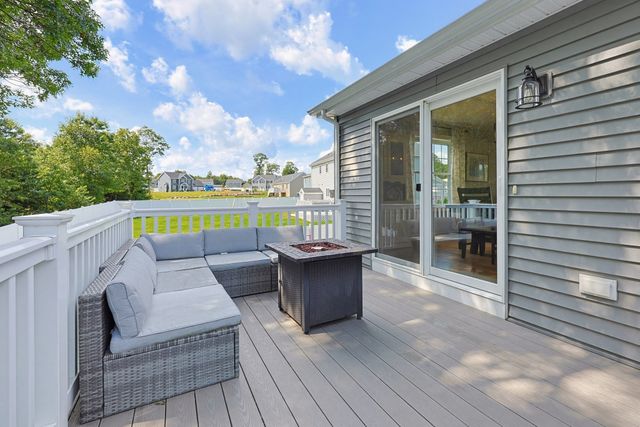 70 Henrietta Way, Taunton, MA 02780