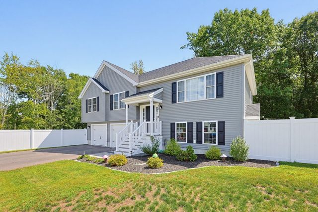 70 Henrietta Way, Taunton, MA 02780