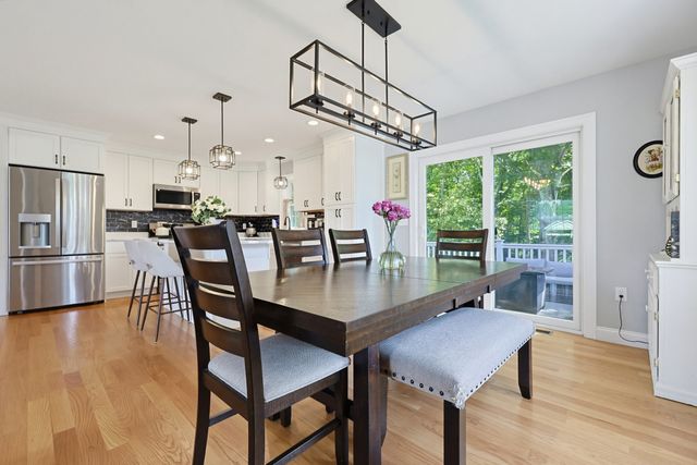 70 Henrietta Way, Taunton, MA 02780