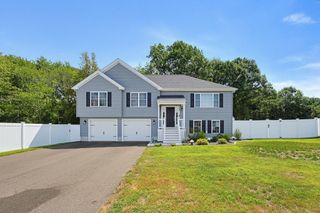 70 Henrietta Way, Taunton, MA 02780