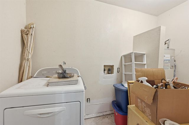 905 Brookhaven Drive, Lancaster, TX 75134