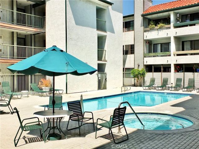 1903 Temple Avenue 127, Signal Hill, CA 90755