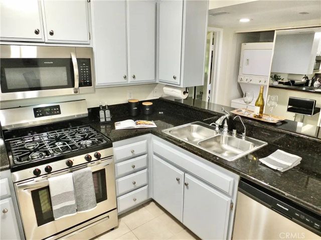 1903 Temple Avenue 127, Signal Hill, CA 90755