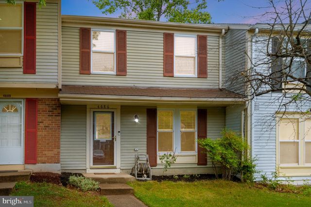 4686 WHITELY CT, Woodbridge, VA 22193