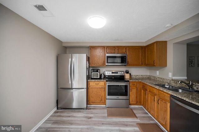 4686 WHITELY CT, Woodbridge, VA 22193