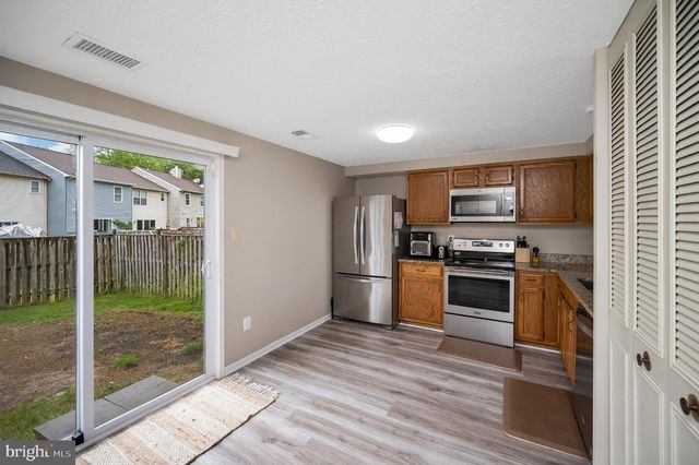 4686 WHITELY CT, Woodbridge, VA 22193