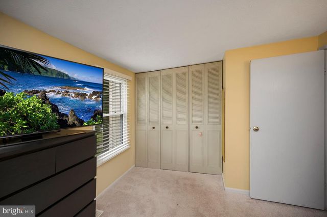 4686 WHITELY CT, Woodbridge, VA 22193