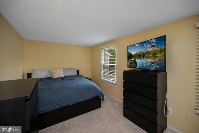 4686 WHITELY CT, Woodbridge, VA 22193