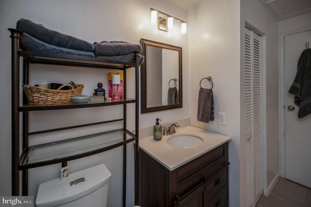 4686 WHITELY CT, Woodbridge, VA 22193