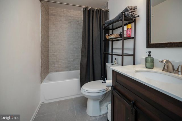 4686 WHITELY CT, Woodbridge, VA 22193
