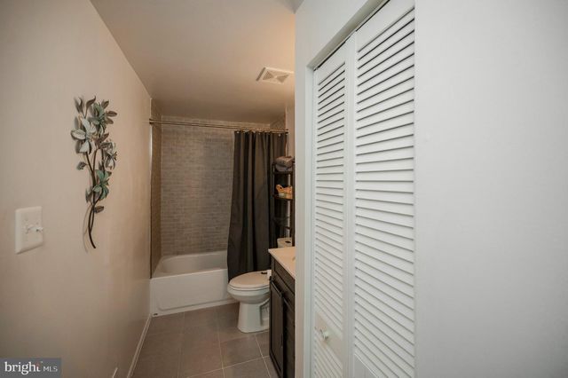 4686 WHITELY CT, Woodbridge, VA 22193