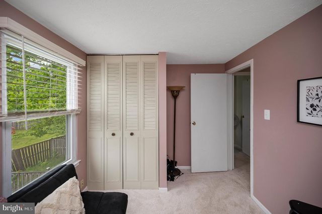 4686 WHITELY CT, Woodbridge, VA 22193