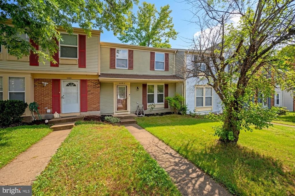 4686 WHITELY CT, Woodbridge, VA 22193
