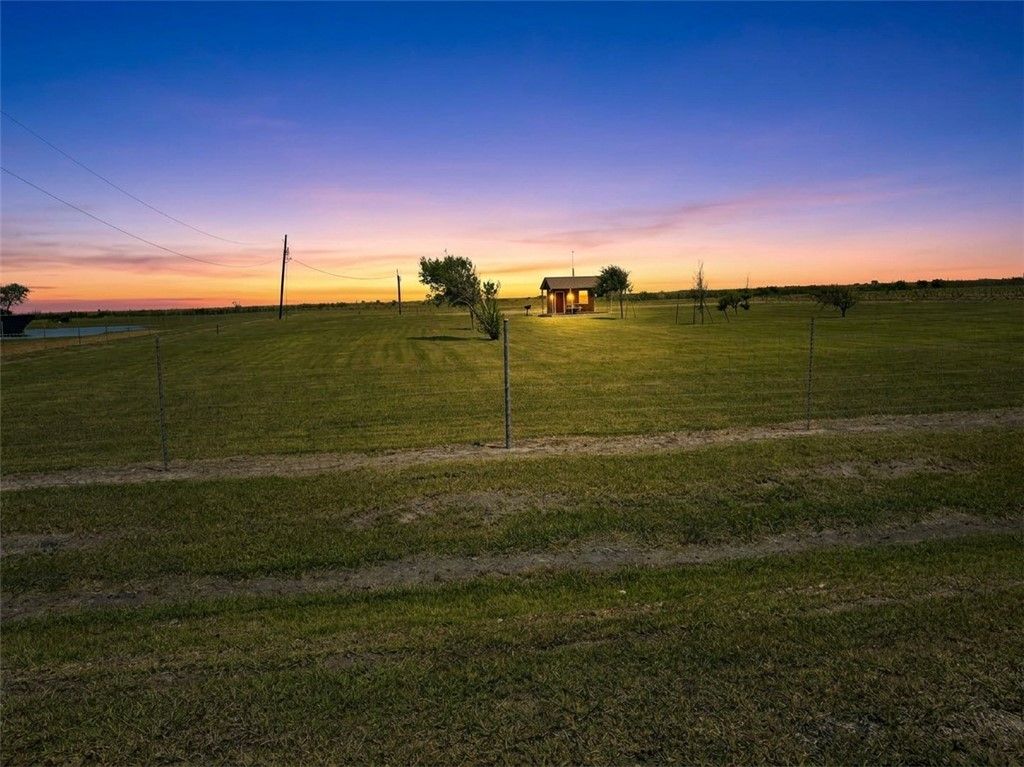 5460 County Road 1414, Portland, TX 78390 — exterior