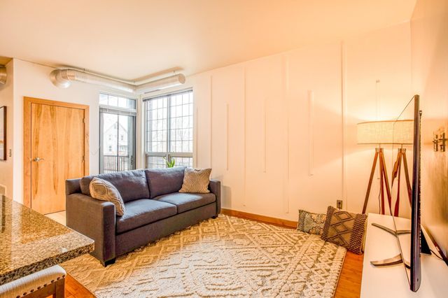 521 2nd Street SE 307, Minneapolis, MN 55414