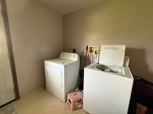 21339 County Road 687, Bangor, MI 49013