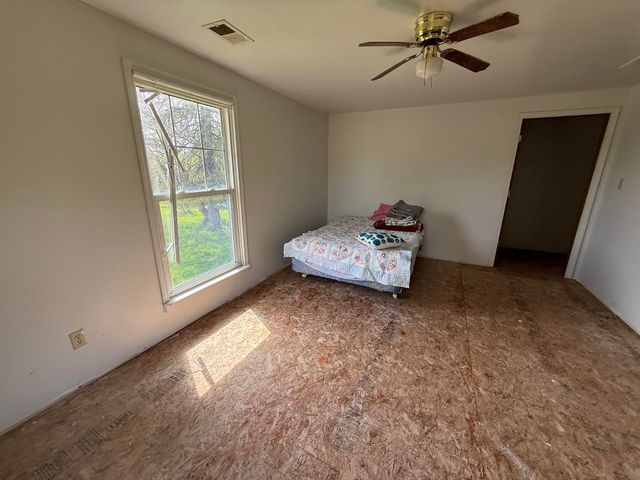 21339 County Road 687, Bangor, MI 49013