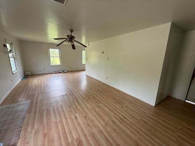21339 County Road 687, Bangor, MI 49013