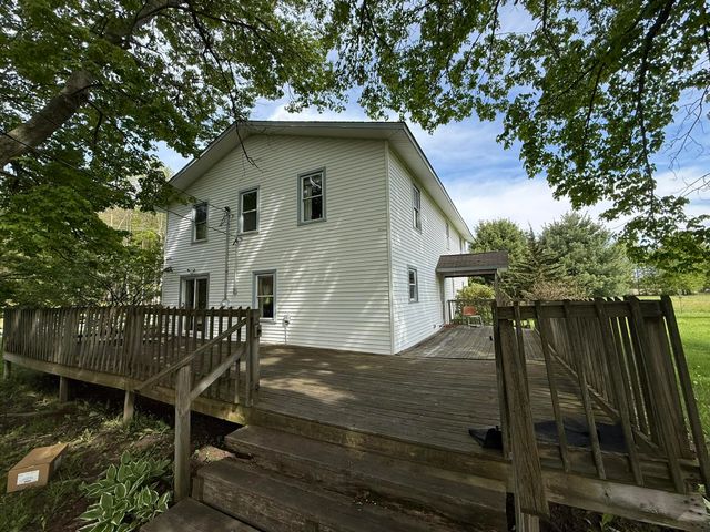 21339 County Road 687, Bangor, MI 49013