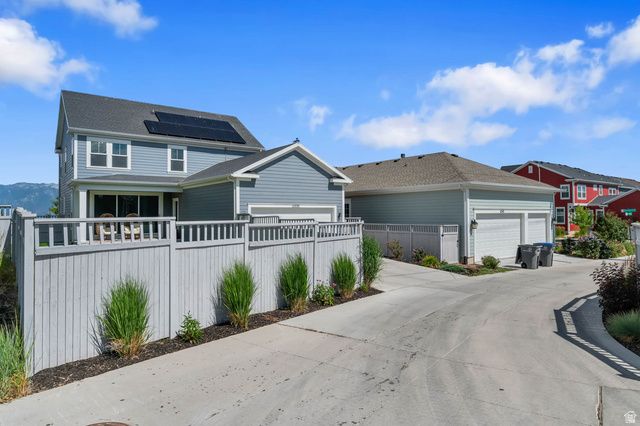 11232 S WILLOW WALK DR, South Jordan, UT 84009