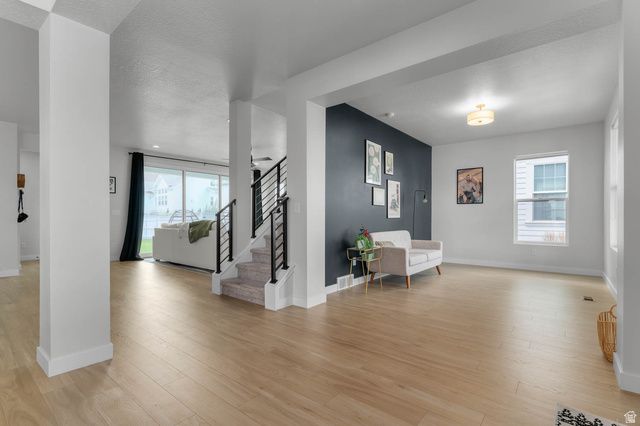 11232 S WILLOW WALK DR, South Jordan, UT 84009