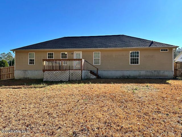 301 Brookstone Way, Jacksonville, NC 28546