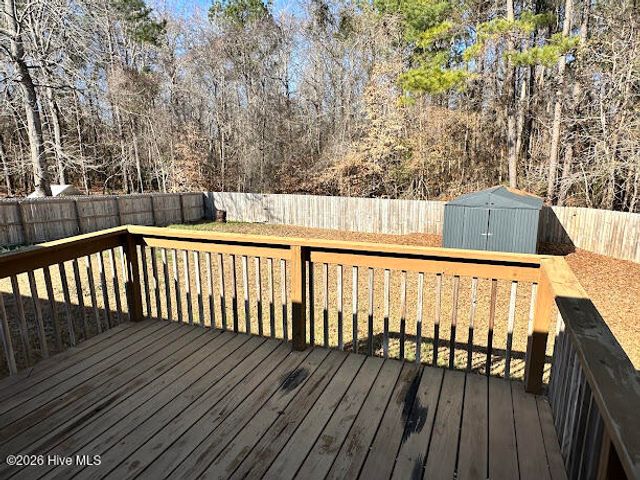 301 Brookstone Way, Jacksonville, NC 28546