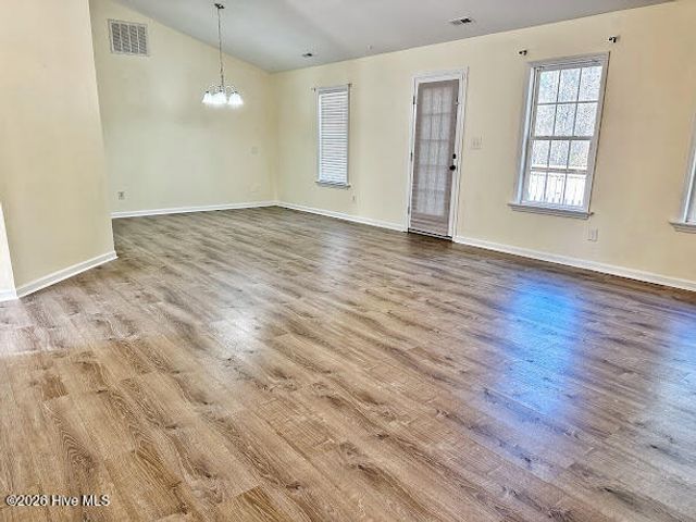 301 Brookstone Way, Jacksonville, NC 28546