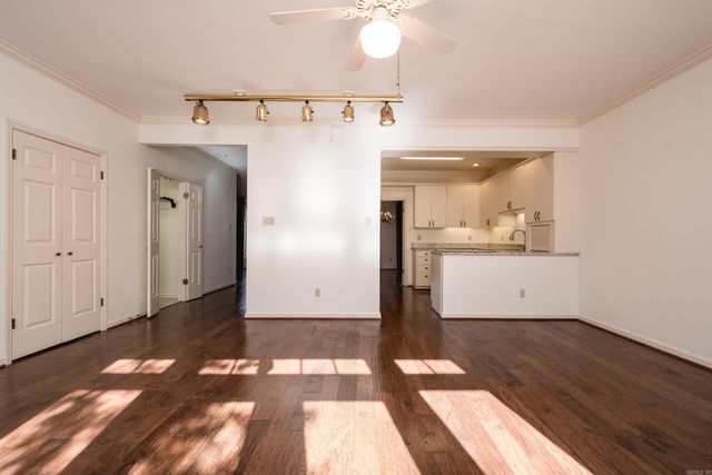 24 Windsor Court, Little Rock, AR 72212