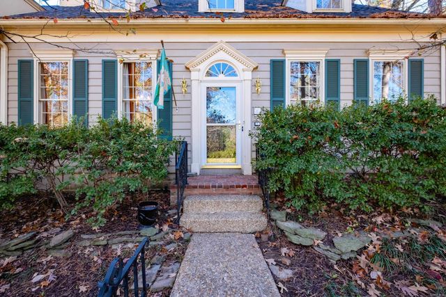 24 Windsor Court, Little Rock, AR 72212