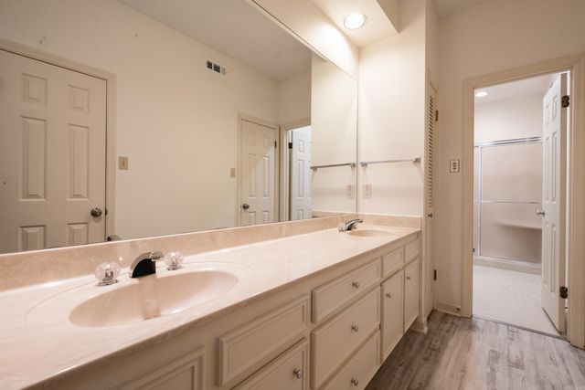 24 Windsor Court, Little Rock, AR 72212