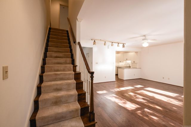 24 Windsor Court, Little Rock, AR 72212