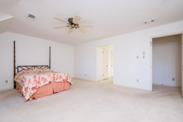 24 Windsor Court, Little Rock, AR 72212